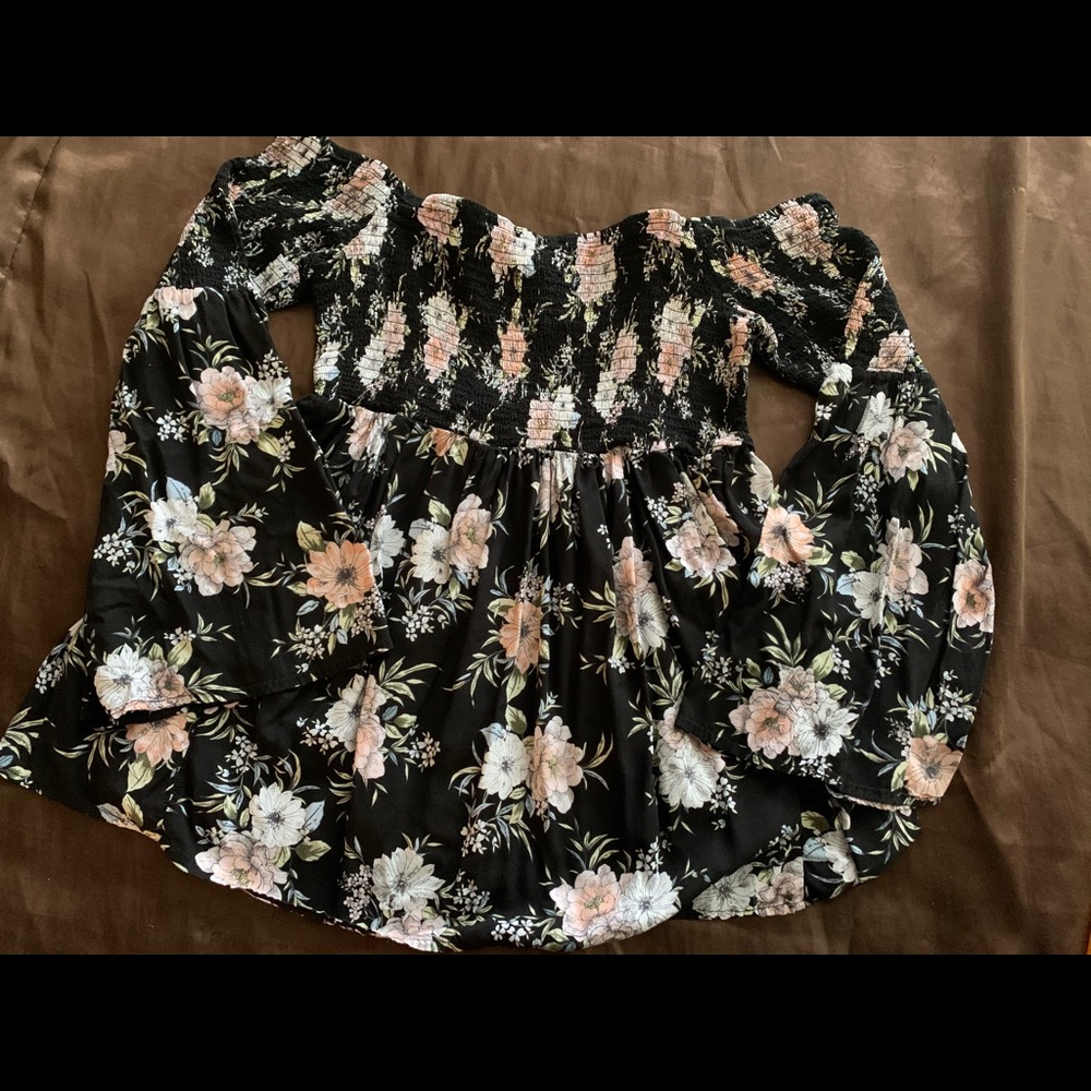 Torrid Off The Shoulder Floral Top Size 2